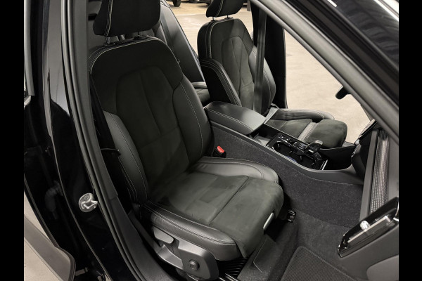 Volvo XC40 1.5 T5 Recharge R-Design Open dak | Stuur-/stoelverwarming | Harman/Kardon | Cruise-/climate control | Achteruitrij camera | Carplay