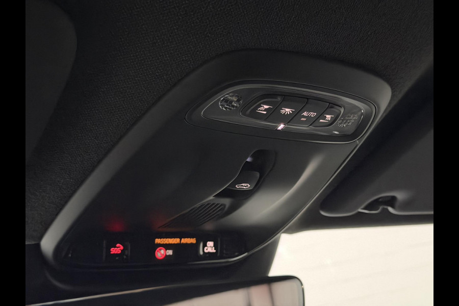 Volvo XC40 1.5 T5 Recharge R-Design Open dak | Stuur-/stoelverwarming | Harman/Kardon | Cruise-/climate control | Achteruitrij camera | Carplay