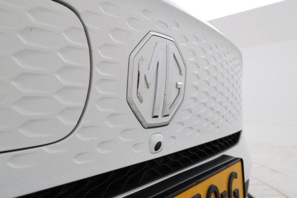 MG Mg zs ev EV Long Range Luxury 70 kWh Panorama, 360 camera, Apple carplay!