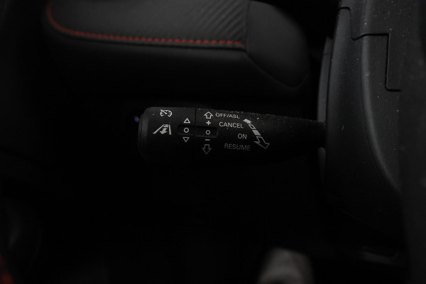 MG Mg zs ev EV Long Range Luxury 70 kWh Panorama, 360 camera, Apple carplay!
