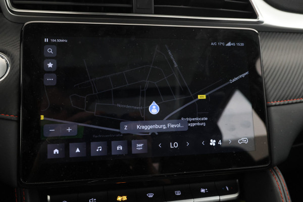MG Mg zs ev EV Long Range Luxury 70 kWh Panorama, 360 camera, Apple carplay!