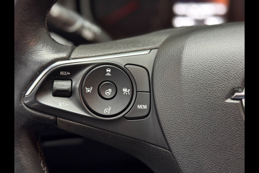 Opel Grandland X 1.2 Turbo Business Executive Aut.|Trekhaak|NAP| Navi | Camera | Blindspot | Stuur- & Stoelverwarming|Cruise