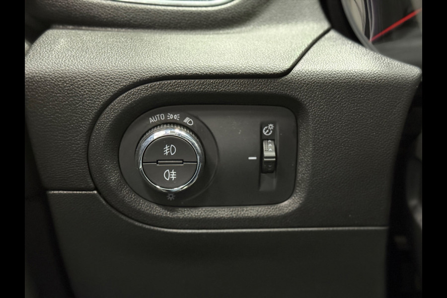 Opel Grandland X 1.2 Turbo Business Executive Aut.|Trekhaak|NAP| Navi | Camera | Blindspot | Stuur- & Stoelverwarming|Cruise