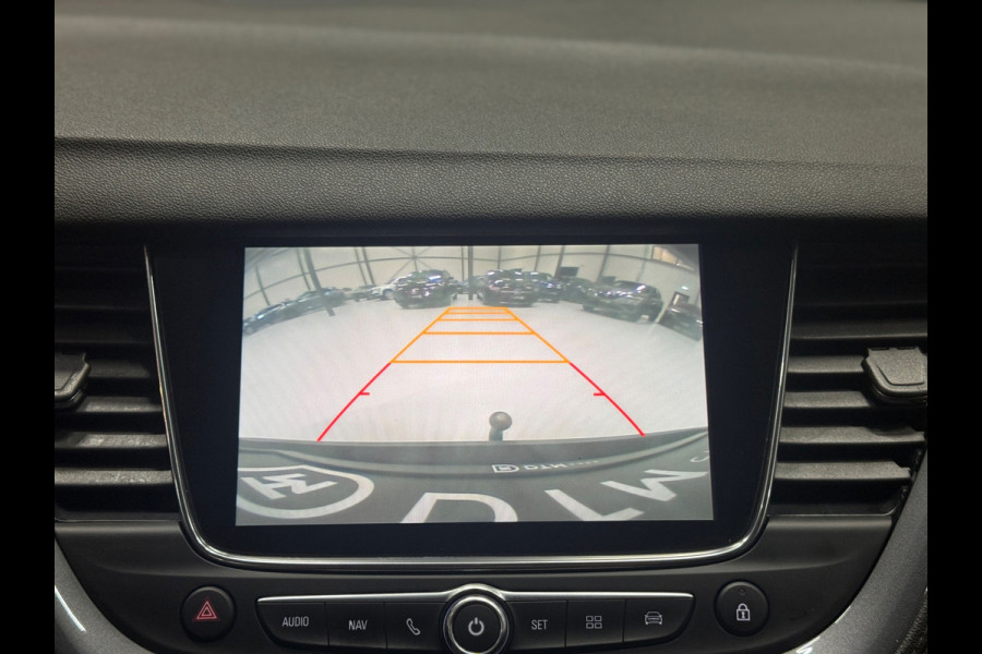 Opel Grandland X 1.2 Turbo Business Executive Aut.|Trekhaak|NAP| Navi | Camera | Blindspot | Stuur- & Stoelverwarming|Cruise