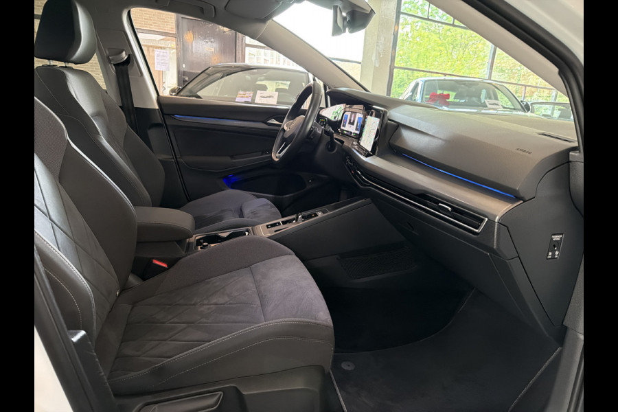Volkswagen Golf 204PK 1.4TSI HYBRID DSG STYLE NAVI/CARPLAY/STOELVERWARMING