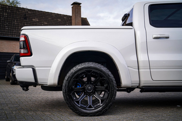 Dodge Ram 1500 5.7 V8 4x4 Crew Cab Longhorn Laramie | Stoelkoeling/verwarming | Panorama | Luchtvering | 360cam | Treeplank | LPG