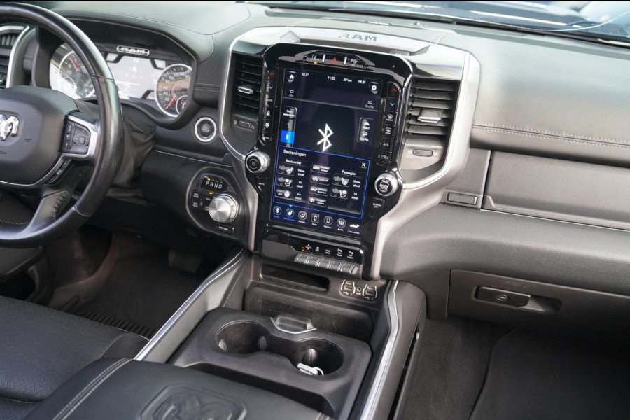 Dodge Ram 1500 5.7 V8 4x4 Crew Cab Longhorn Laramie | Stoelkoeling/verwarming | Panorama | Luchtvering | 360cam | Treeplank | LPG