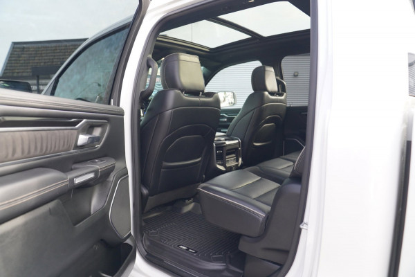 Dodge Ram 1500 5.7 V8 4x4 Crew Cab Longhorn Laramie | Stoelkoeling/verwarming | Panorama | Luchtvering | 360cam | Treeplank | LPG