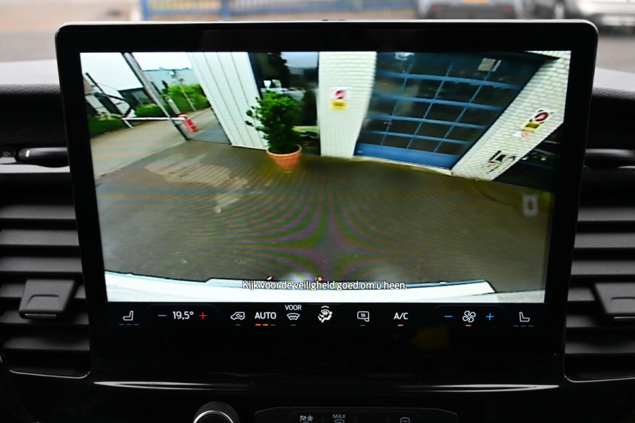 Ford e-Transit 68kWh 390L Trend Bakwagen met Dhollandia laadklep Navigatie met camera, Zijdeur