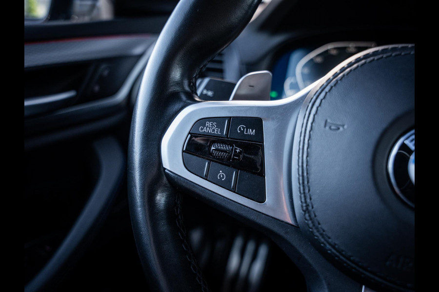 BMW X3 xDrive30e High Executive - M-Sport l Pano l Carplay l Trekhaak
