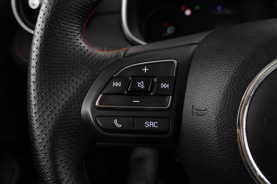 MG Mg zs ev EV Long Range Luxury 70 kWh Panorama, 360 camera, Apple carplay!