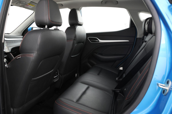 MG Mg zs ev EV Long Range Luxury 70 kWh Panorama, 360 camera, Apple carplay!