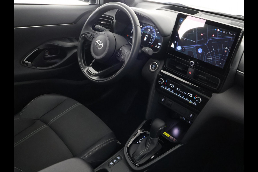 Toyota Yaris Cross 1.5 Hybrid 130 Launch Edition | Stuur- & Stoelverwarming | Panoramadak | Dodehoek detectie | Parkeersensoren | Navigatie | Elektrische kofferbak | HUD |