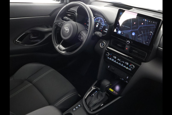 Toyota Yaris Cross 1.5 Hybrid 130 Launch Edition | Stuur- & Stoelverwarming | Panoramadak | Dodehoek detectie | Parkeersensoren | Navigatie | Elektrische kofferbak | HUD |