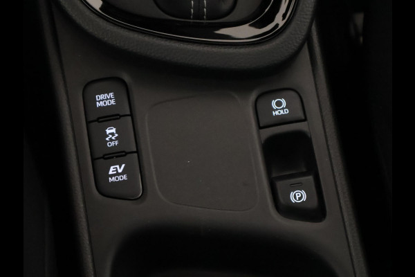 Toyota Yaris Cross 1.5 Hybrid 130 Launch Edition | Stuur- & Stoelverwarming | Panoramadak | Dodehoek detectie | Parkeersensoren | Navigatie | Elektrische kofferbak | HUD |