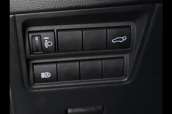 Toyota Yaris Cross 1.5 Hybrid 130 Launch Edition | Stuur- & Stoelverwarming | Panoramadak | Dodehoek detectie | Parkeersensoren | Navigatie | Elektrische kofferbak | HUD |