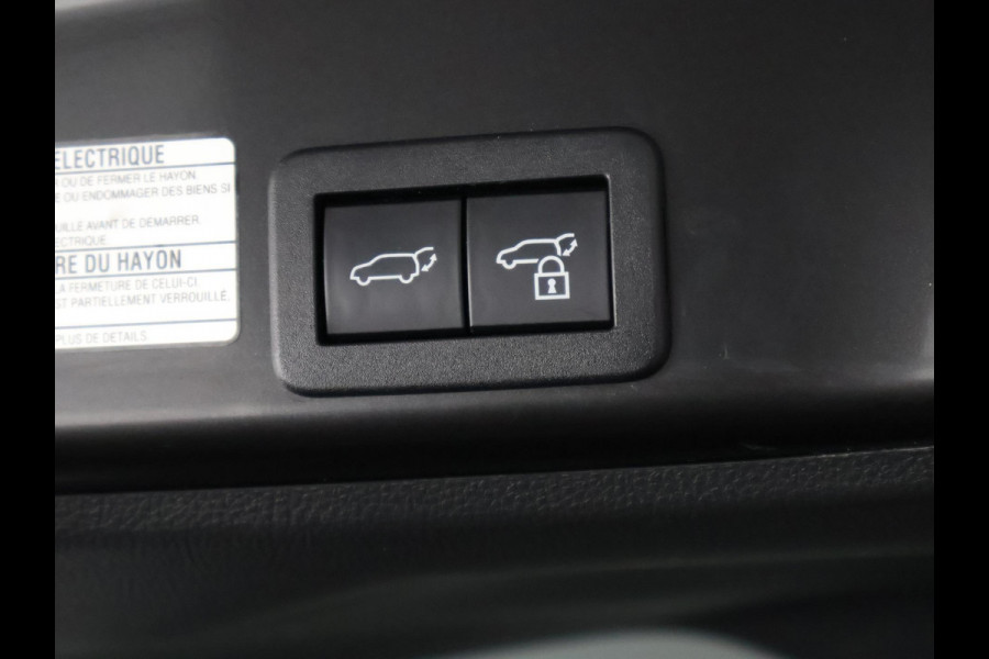 Toyota Yaris Cross 1.5 Hybrid 130 Launch Edition | Stuur- & Stoelverwarming | Panoramadak | Dodehoek detectie | Parkeersensoren | Navigatie | Elektrische kofferbak | HUD |