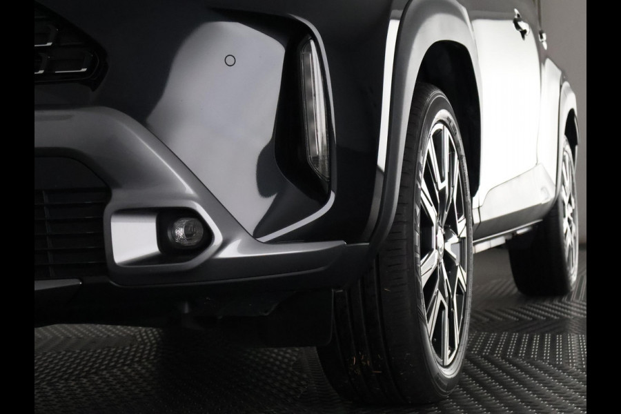 Toyota Yaris Cross 1.5 Hybrid 130 Launch Edition | Stuur- & Stoelverwarming | Panoramadak | Dodehoek detectie | Parkeersensoren | Navigatie | Elektrische kofferbak | HUD |
