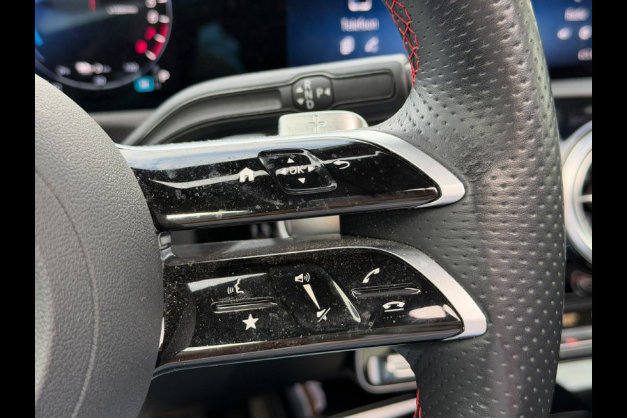 Mercedes-Benz CLA-Klasse 250 e Star Edition AMG | Panoramadak | Stoelverwarming | Camera | Cruise Control | Keyless | Apple Carplay | Ambiance Verlichting | Navigatie | Grootlichtassistent | LED | SOH 93,86%