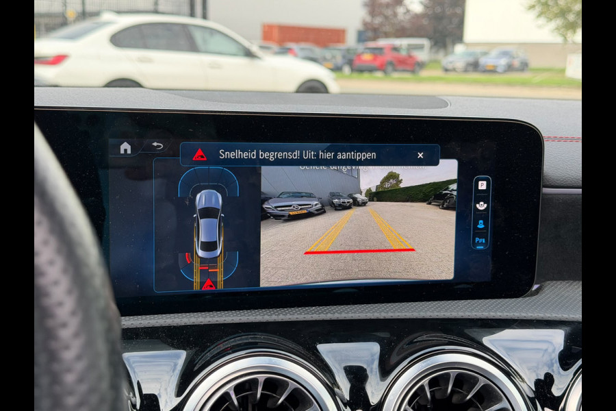 Mercedes-Benz CLA-Klasse 250 e Star Edition AMG | Panoramadak | Stoelverwarming | Camera | Cruise Control | Keyless | Apple Carplay | Ambiance Verlichting | Navigatie | Grootlichtassistent | LED | SOH 93,86%