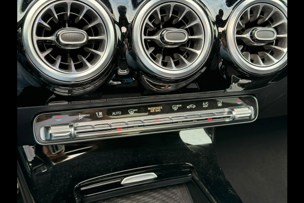 Mercedes-Benz CLA-Klasse 250 e Star Edition AMG | Panoramadak | Stoelverwarming | Camera | Cruise Control | Keyless | Apple Carplay | Ambiance Verlichting | Navigatie | Grootlichtassistent | LED | SOH 93,86%