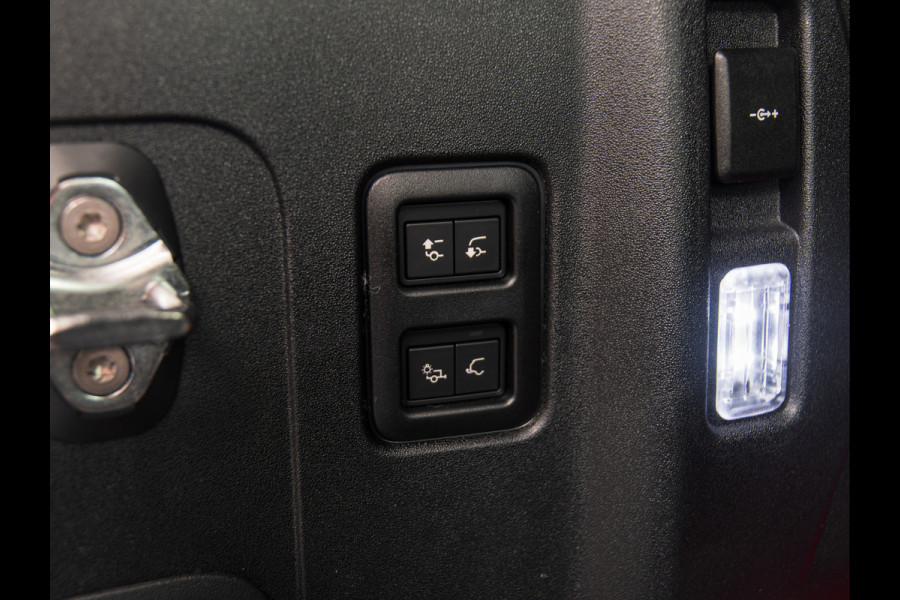 Land Rover Defender 110 2.0 P300e 110 X-Dynamic HSE HERITAGE | PANO | HUD | 22" | MERIDIAN 700W