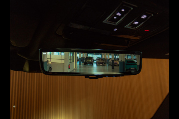 Land Rover Defender 110 2.0 P300e 110 X-Dynamic HSE HERITAGE | PANO | HUD | 22" | MERIDIAN 700W
