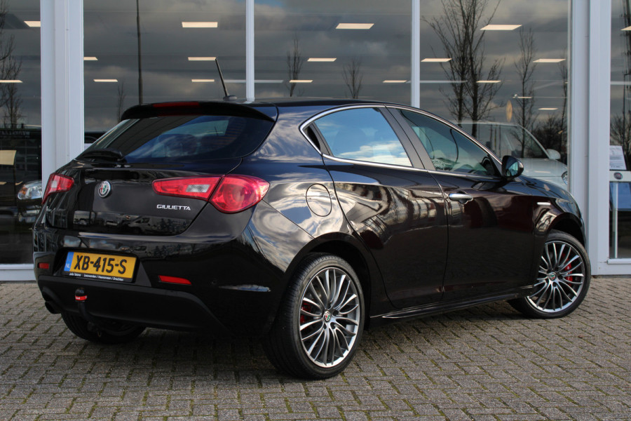 Alfa Romeo Giulietta 1.4 Turbo MultiAir Super 170pk TCT│18'' velgen│Leer│Clima│Cruise│Navi
