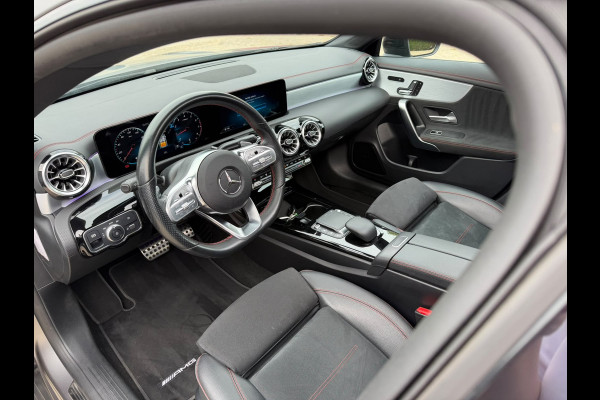 Mercedes-Benz CLA-Klasse 200 Business Solution AMG | Magno | Panoramadak | Memory Seats | Multiebeam | Stoelverwarming | Keyless | Apple Carplay | Camera | Midline Sound | Ambiance Verlichting | Adaptive Cruise Control |