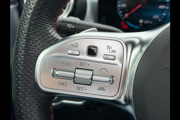 Mercedes-Benz CLA-Klasse 200 Business Solution AMG | Magno | Panoramadak | Memory Seats | Multiebeam | Stoelverwarming | Keyless | Apple Carplay | Camera | Midline Sound | Ambiance Verlichting | Adaptive Cruise Control |