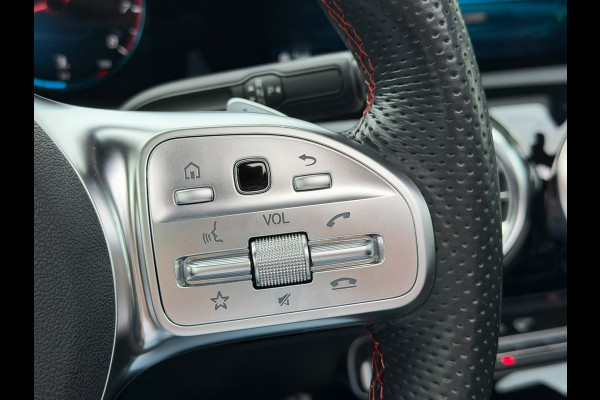 Mercedes-Benz CLA-Klasse 200 Business Solution AMG | Magno | Panoramadak | Memory Seats | Multiebeam | Stoelverwarming | Keyless | Apple Carplay | Camera | Midline Sound | Ambiance Verlichting | Adaptive Cruise Control |