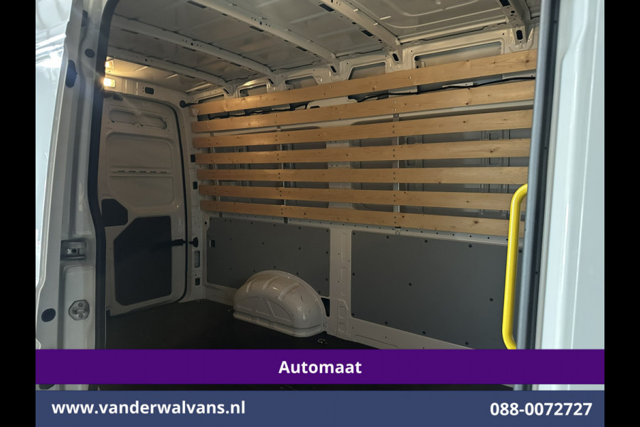 Volkswagen Crafter 2.0 TDI 141pk Automaat L3H3 L2H2 Euro6 Airco | Navigatie | Apple Carplay | 3000kg Trekhaak Android Auto, Cruisecontrol, Bijrijdersbank