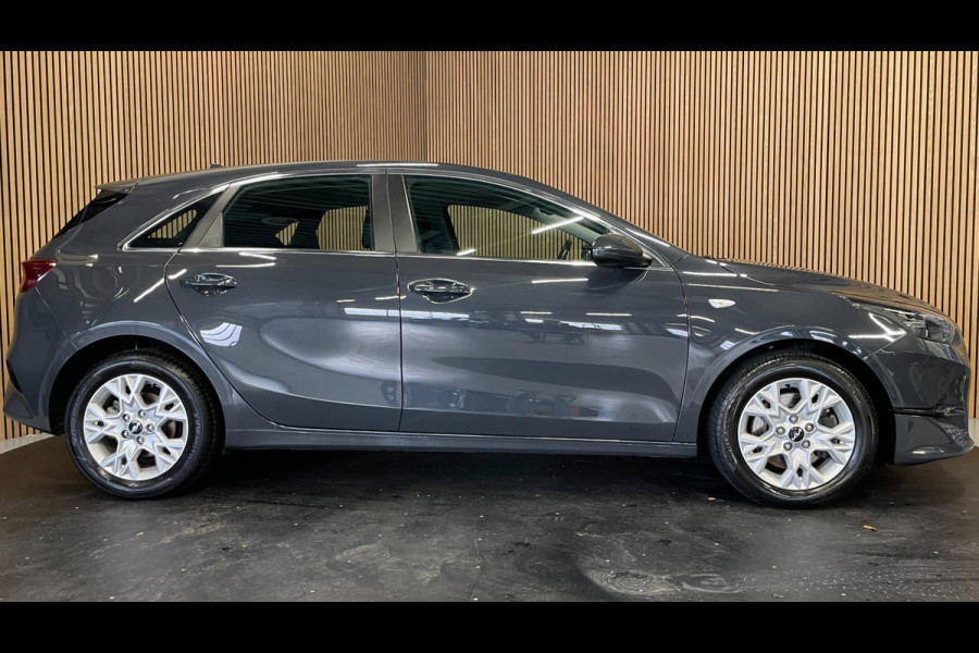 Kia Ceed 1.5 T-GDi DynamicLine|160PK|ANDROID/CARPLAY|CAMERA|CRUISE|CLIMATE|STOEL-,STUURVERW.|LANE-ASSIST|NAVI|INCL.BTW|1e EIG.|
