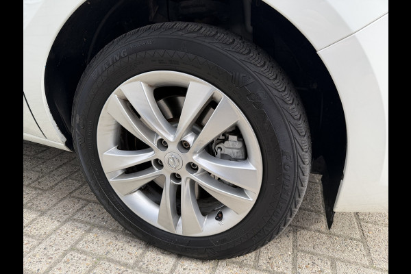 Opel Combo 1.6 CDTi 105pk L2H1 Sport / vaste prijs rijklaar € 8.950 ex btw / euro 6 / bpm vrij / lease vanaf € 151 / airco / cruise control / pdc achter / stoelverwarming / armsteun