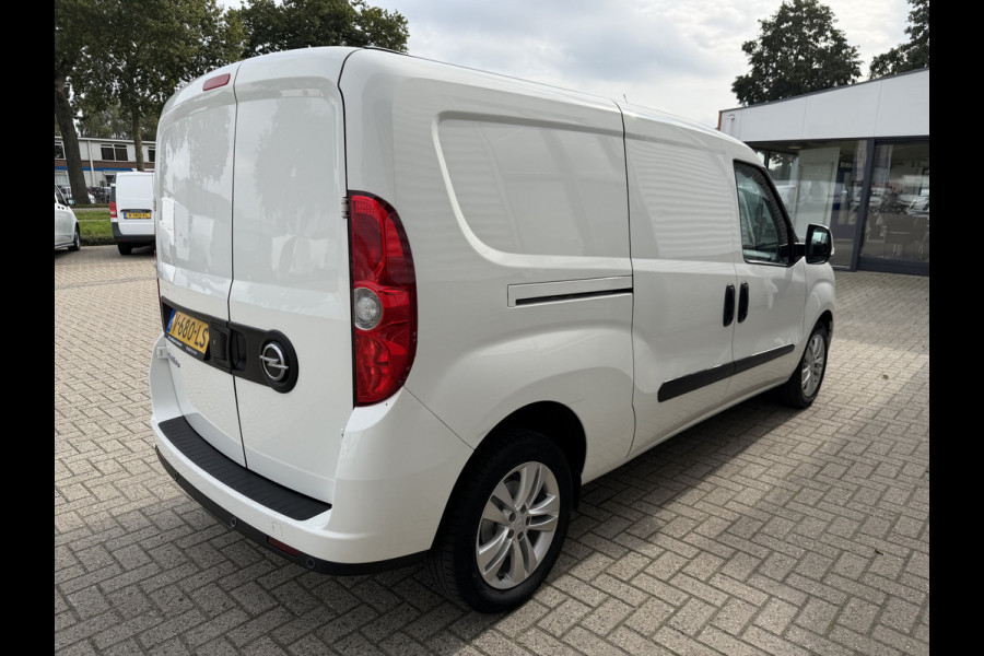 Opel Combo 1.6 CDTi 105pk L2H1 Sport / vaste prijs rijklaar € 8.950 ex btw / euro 6 / bpm vrij / lease vanaf € 151 / airco / cruise control / pdc achter / stoelverwarming / armsteun