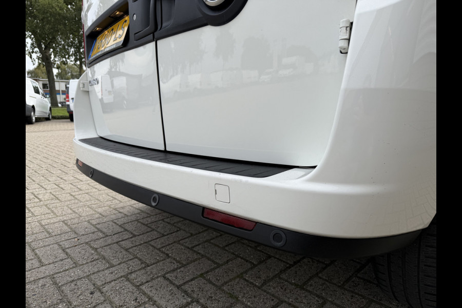 Opel Combo 1.6 CDTi 105pk L2H1 Sport / vaste prijs rijklaar € 8.950 ex btw / euro 6 / bpm vrij / lease vanaf € 151 / airco / cruise control / pdc achter / stoelverwarming / armsteun