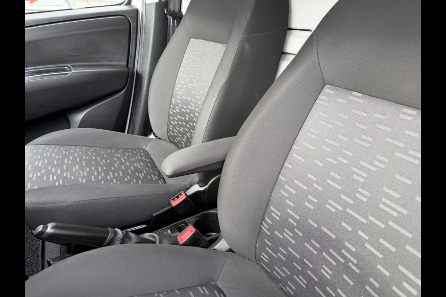 Opel Combo 1.6 CDTi 105pk L2H1 Sport / vaste prijs rijklaar € 8.950 ex btw / euro 6 / bpm vrij / lease vanaf € 151 / airco / cruise control / pdc achter / stoelverwarming / armsteun