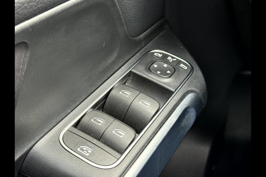 Mercedes-Benz EQB 250 Luxury Line 67 kWh SOH 95.6%,Panoramadak, Camera, Stoelverwarming