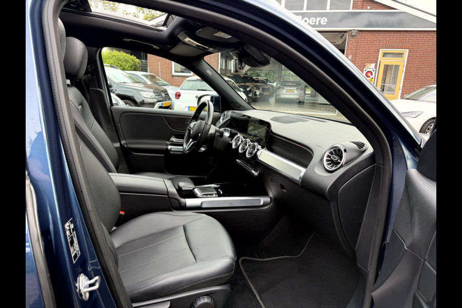 Mercedes-Benz EQB 250 Luxury Line 67 kWh SOH 95.6%,Panoramadak, Camera, Stoelverwarming