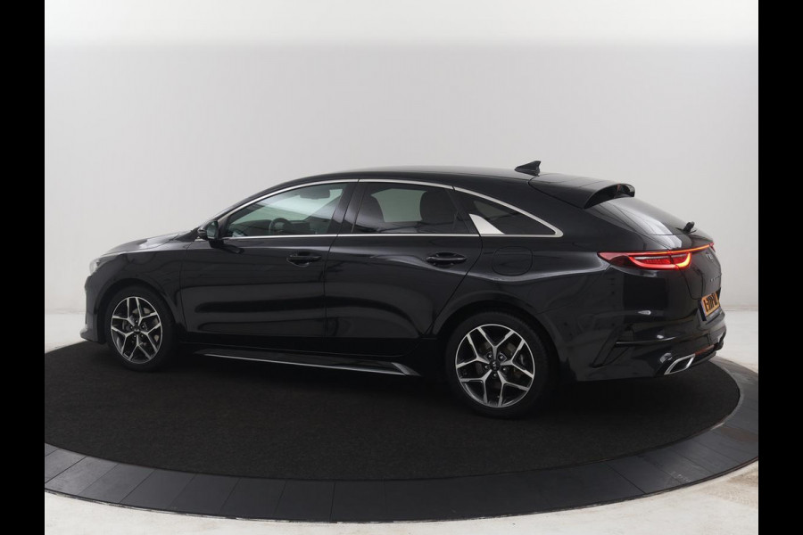 Kia ProCeed 1.0 T-GDI GT-Line | Leder/Alcantara | Stuur/stoel verwarming | Carplay | Virtual Dashboard | Full LED | Camera | Park assist | Climate control |