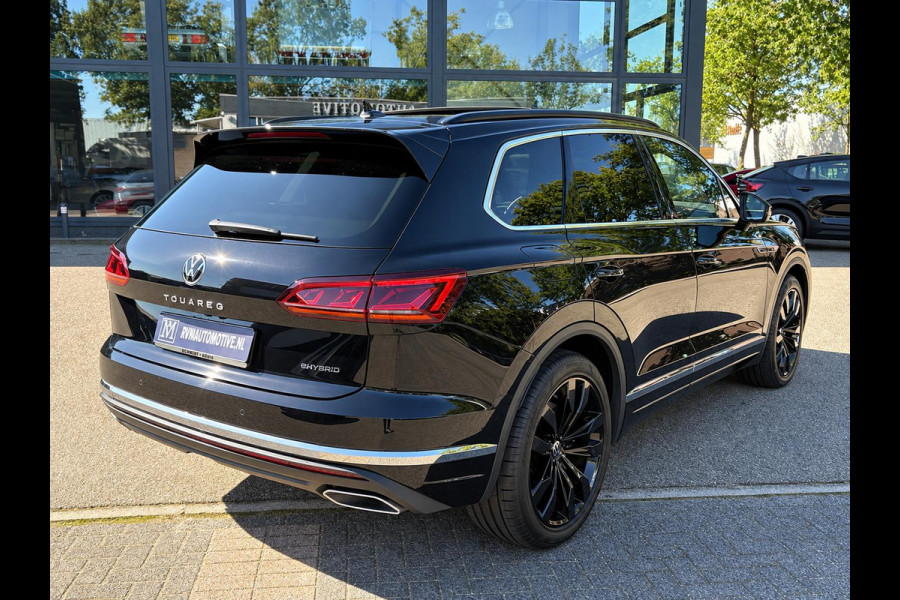 Volkswagen Touareg 3.0 TSI Elegance VAN: 56.900,- VOOR: 52.877,- UW HERFSTVOORDEEL: 4.023,- EURO | LUCHTVERING| ELEK. TREKHAAK| LEDER| PANO | STOELVENTILATIE + MASSAGE| ACHTERBANK VERWARMD| MEMORY STOEL| 360 CAMERA| MEGA VOL!|
