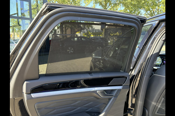 Volkswagen Touareg 3.0 TSI Elegance VAN: 56.900,- VOOR: 52.877,- UW HERFSTVOORDEEL: 4.023,- EURO | LUCHTVERING| ELEK. TREKHAAK| LEDER| PANO | STOELVENTILATIE + MASSAGE| ACHTERBANK VERWARMD| MEMORY STOEL| 360 CAMERA| MEGA VOL!|