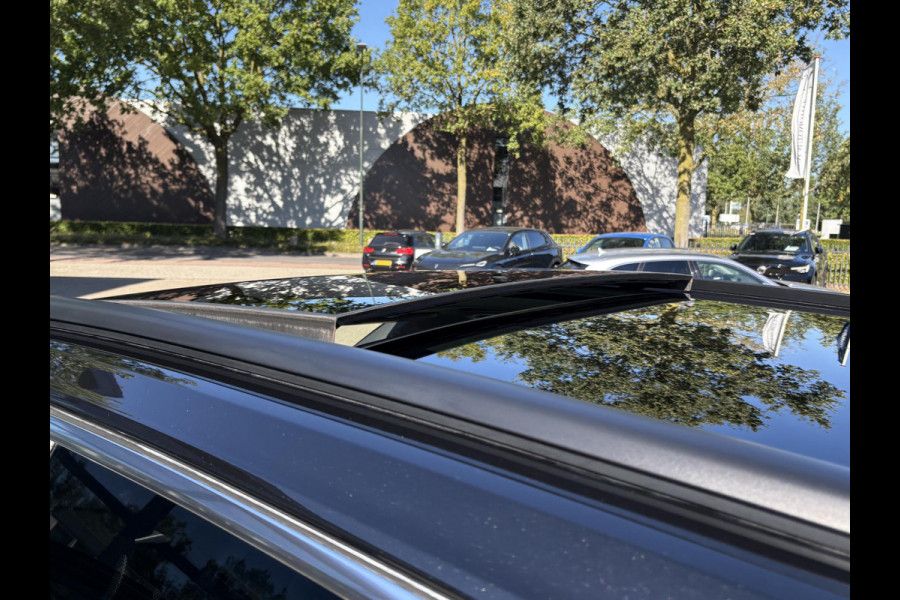 Volkswagen Touareg 3.0 TSI Elegance VAN: 56.900,- VOOR: 52.877,- UW HERFSTVOORDEEL: 4.023,- EURO | LUCHTVERING| ELEK. TREKHAAK| LEDER| PANO | STOELVENTILATIE + MASSAGE| ACHTERBANK VERWARMD| MEMORY STOEL| 360 CAMERA| MEGA VOL!|