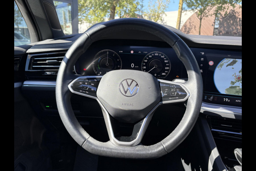 Volkswagen Touareg 3.0 TSI Elegance VAN: 56.900,- VOOR: 52.877,- UW HERFSTVOORDEEL: 4.023,- EURO | LUCHTVERING| ELEK. TREKHAAK| LEDER| PANO | STOELVENTILATIE + MASSAGE| ACHTERBANK VERWARMD| MEMORY STOEL| 360 CAMERA| MEGA VOL!|