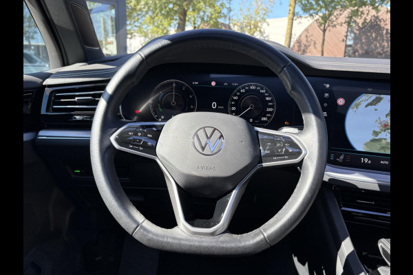 Volkswagen Touareg 3.0 TSI Elegance VAN: 56.900,- VOOR: 52.877,- UW HERFSTVOORDEEL: 4.023,- EURO | LUCHTVERING| ELEK. TREKHAAK| LEDER| PANO | STOELVENTILATIE + MASSAGE| ACHTERBANK VERWARMD| MEMORY STOEL| 360 CAMERA| MEGA VOL!|