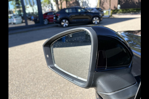 Volkswagen Touareg 3.0 TSI Elegance VAN: 56.900,- VOOR: 52.877,- UW HERFSTVOORDEEL: 4.023,- EURO | LUCHTVERING| ELEK. TREKHAAK| LEDER| PANO | STOELVENTILATIE + MASSAGE| ACHTERBANK VERWARMD| MEMORY STOEL| 360 CAMERA| MEGA VOL!|
