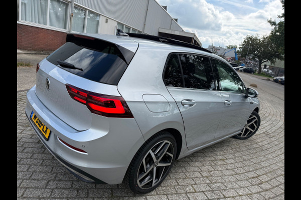 Volkswagen Golf 1.5 eTSI HYBRID R-Line iQ-LED VIRTUAL PANO ACC ALCA SIDE