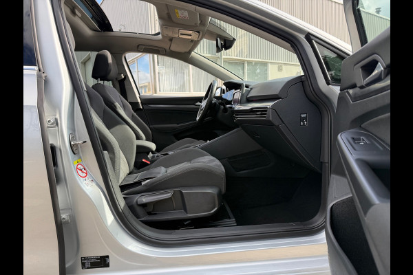 Volkswagen Golf 1.5 eTSI HYBRID R-Line iQ-LED VIRTUAL PANO ACC ALCA SIDE