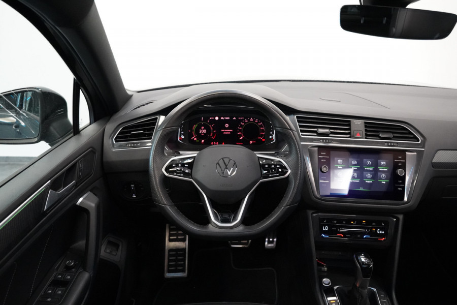 Volkswagen Tiguan 1.4 TSI eHybrid R-Line Business ACC Pano Elec. achterklep Privacy Glass 24 Maanden garantie* (Vraag naar de voorwaarden)