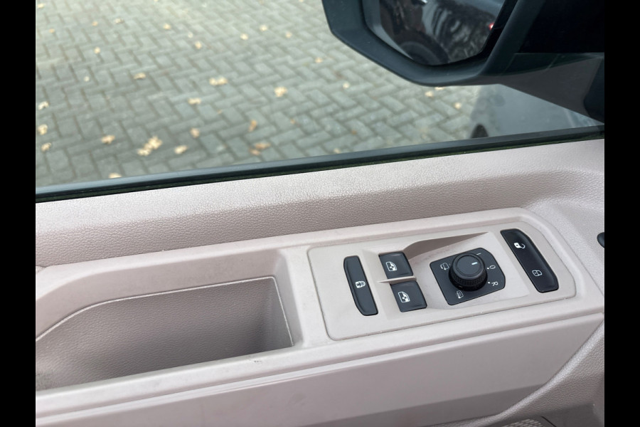 Volkswagen Multivan 1.4 eHybrid L2H1 Life Business 6 persoons / automaat